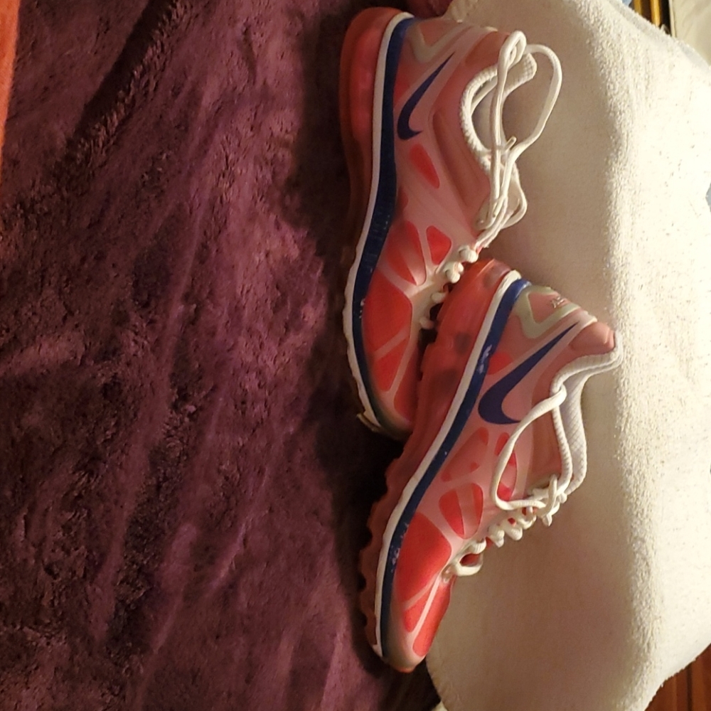 Pink Nike